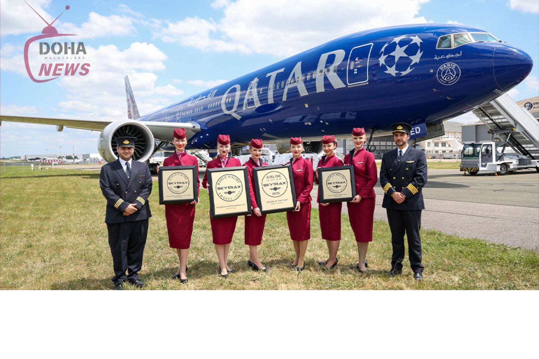 Qatar Airways aircraft with crew celebrating Skytrax Best Airline award for the ninth time – record-breaking achievement.